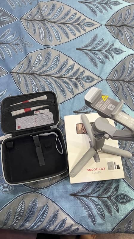 smooth q3 mobile gimbal 1