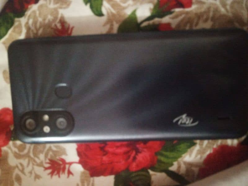 itel A49 (A58 pro 4G) with box 2