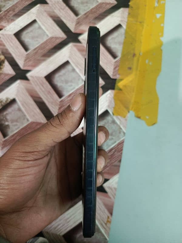 4GB 64GbB  Infinix Smart 7 Mobile Phone 3