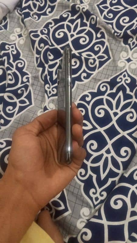 i phone x factory unlocked non PTA all original 4