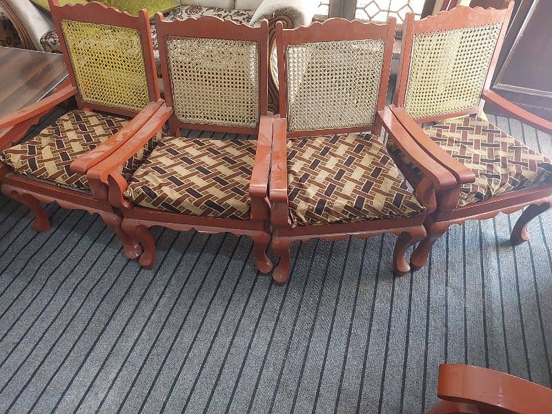 4 chairs with cushions 2