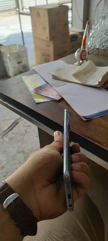 Samsung Galaxy S10 Non PTA 3