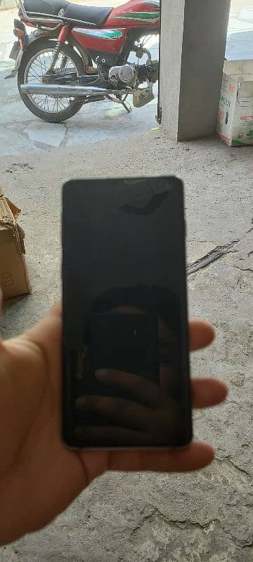 Samsung Galaxy S10 Non PTA 8