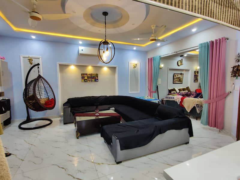 10 MARLA HOUSE FOR SALE LDA AVENUE-1 M BLOCK 19