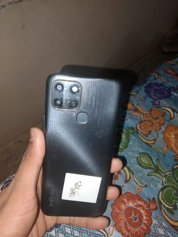 urgent sale Infinix Smart 6 HD 3