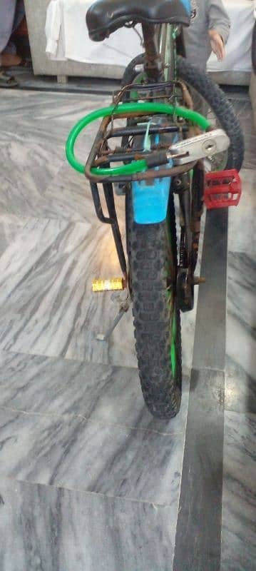 SUPER SHANIO POWER BIKE 3