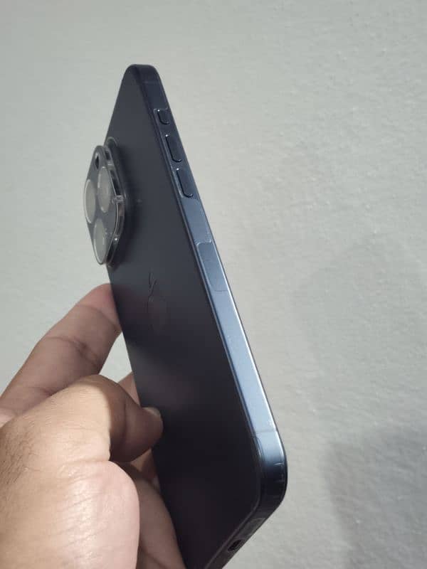 iPhone 15 Pro Max Non PTA 1