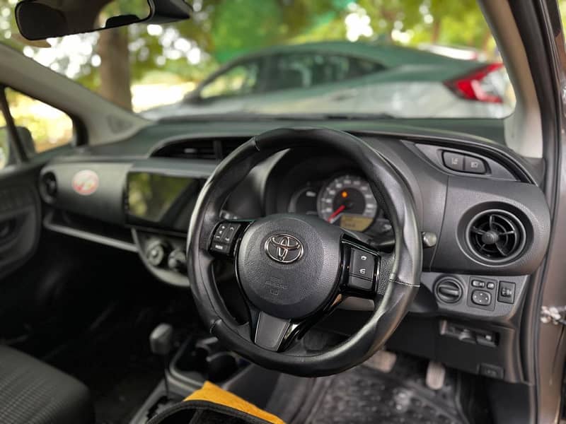 Toyota Vitz 2018 5