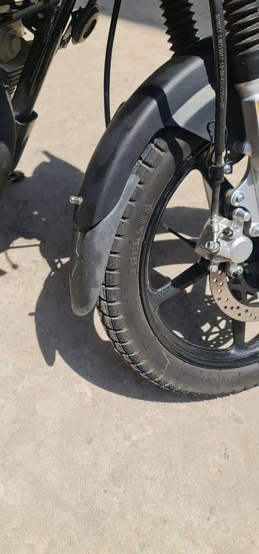 Yamaha ybr g 125 4