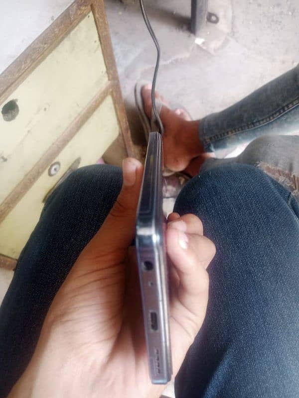 infinix hot 40i 8/128 offical pta only phone 1