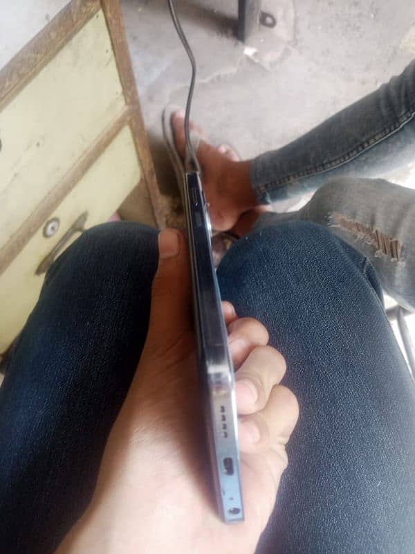 infinix hot 40i 8/128 offical pta only phone 2