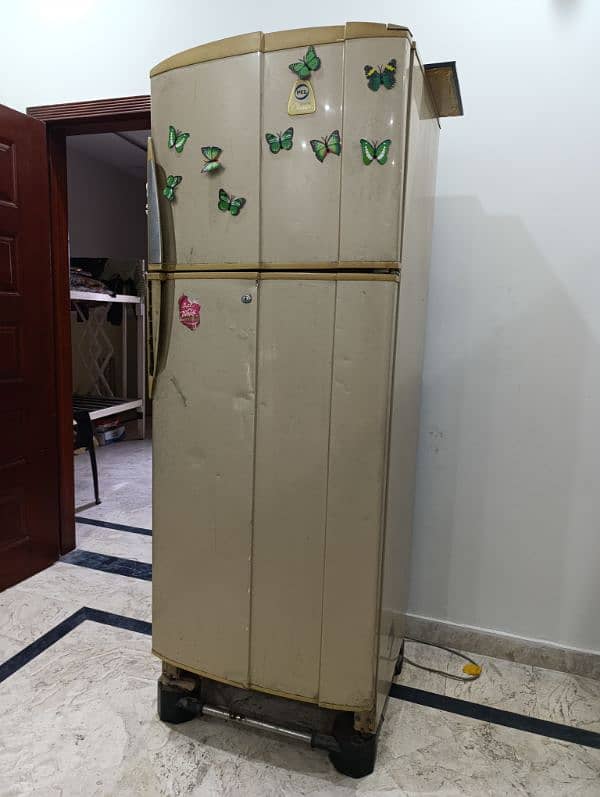 Refrigerator for sell 35,000 (03052224494) 2