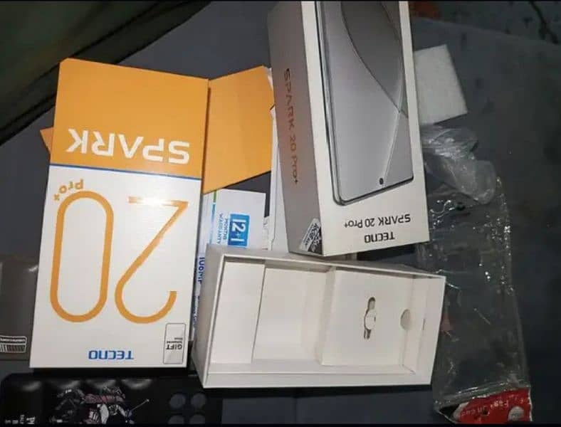 Tecno spark 20 pro plus 2