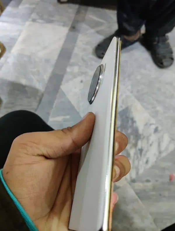 Tecno spark 20 pro plus 3