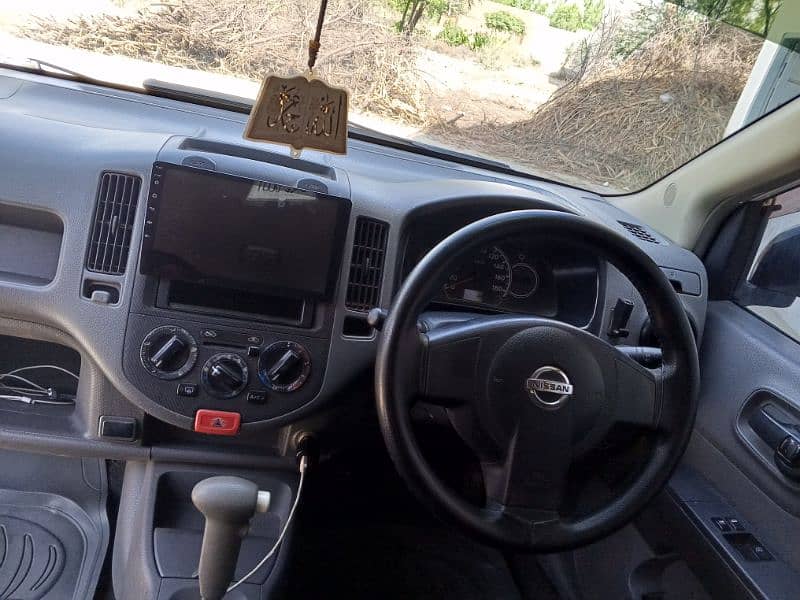 Nissan AD Van 2007 6
