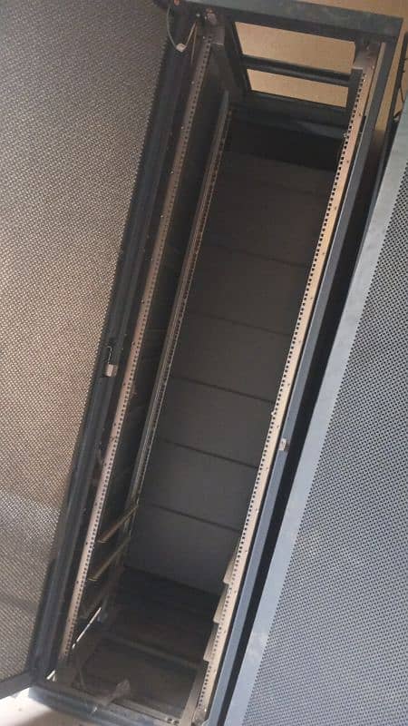 HUAWEI SERVER RACKS CABNIT 3