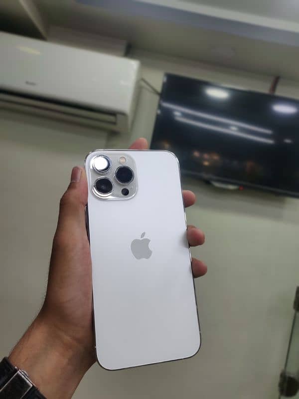 Iphone 13 pro max PTA 256 GB 94 battery 2
