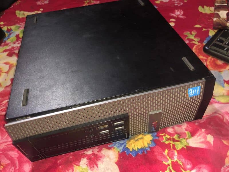 Full Computer set HP LCD 22 Inch, CPU with i3 4th Genr 120SSD 300HHD 2