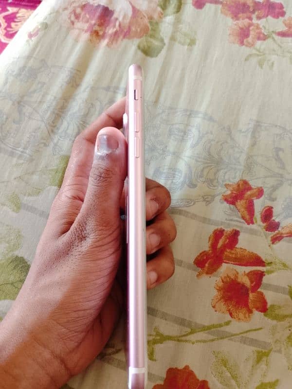 Iphone 2/32 Factory Unlocked 7