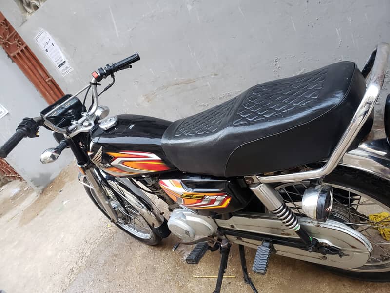 Honda CG 125 (03067697699) 1