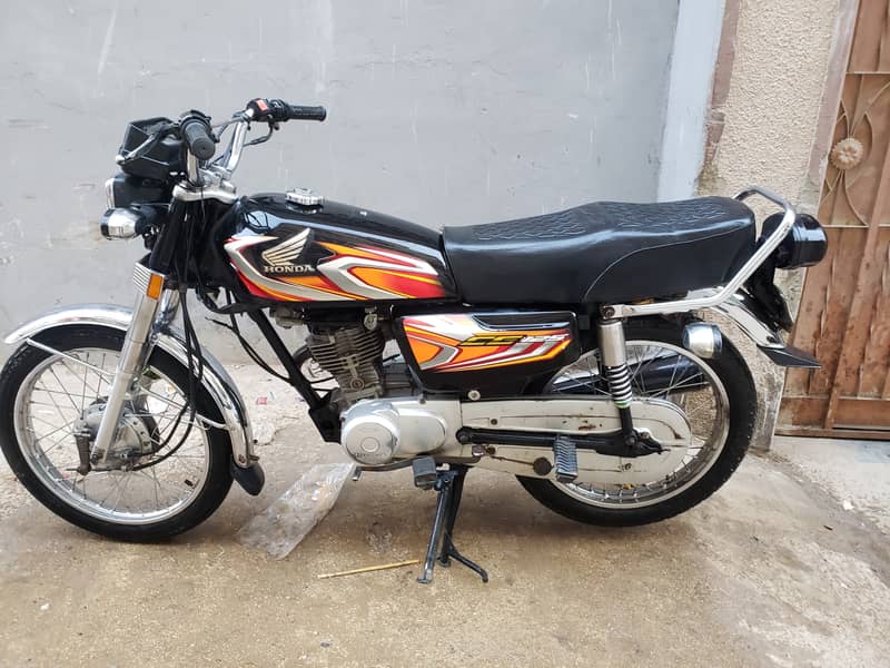 Honda CG 125 (03067697699) 3
