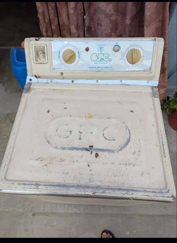 Gfc washing machine Metal body 8kg capacity 0