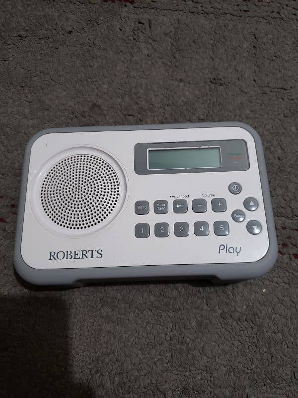 Radio (Roberts Play imported radio) 1