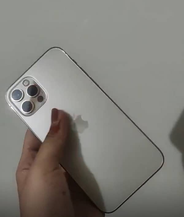 iphone 12 pro 2