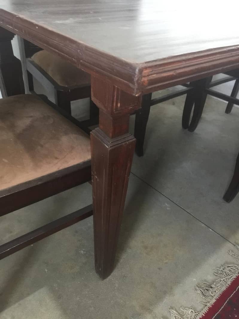 6 chairs one table 3