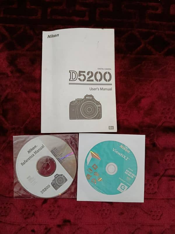 Nikon D5200 with 18-55mm lens + SB 400 Speedlight flash + 16 gb Card 15