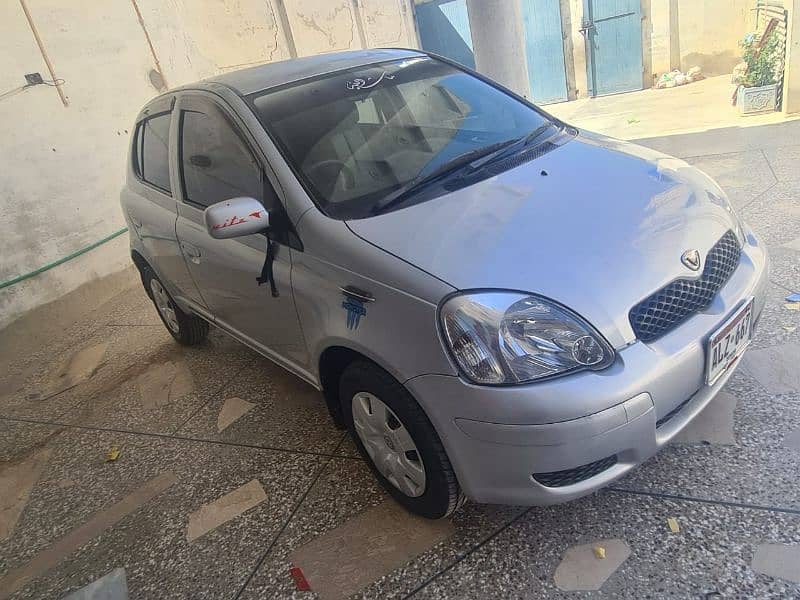 Toyota Vitz 2003 12