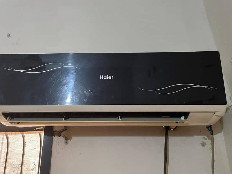 Haier 1 ton AC for sell (only inner minor gas leakage) 0
