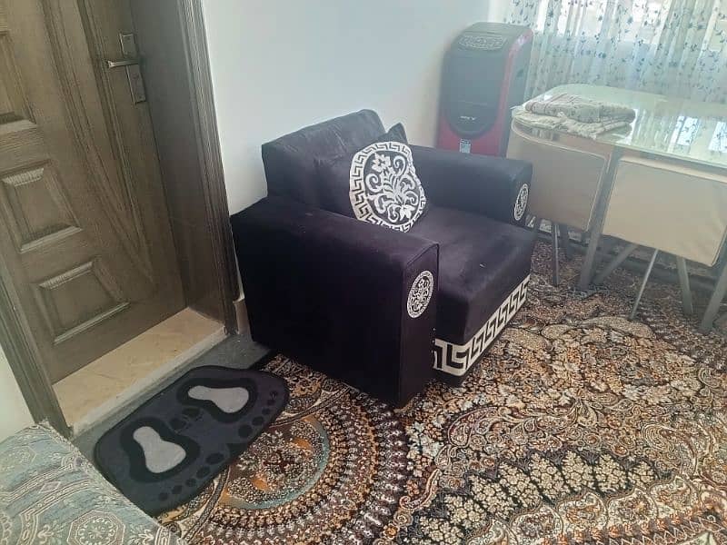 5 seater sofa for sale 3