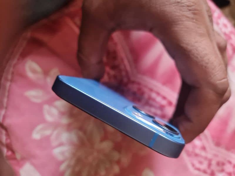 iphone 13 | 128GB |  | non pta | zone Sim working  | 10/10 condition 2