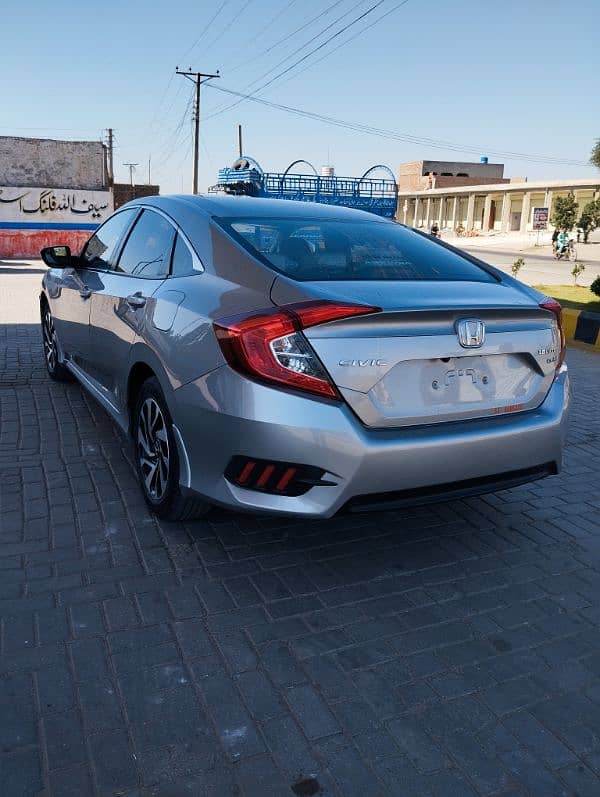 Honda Civic Oriel 2018 8