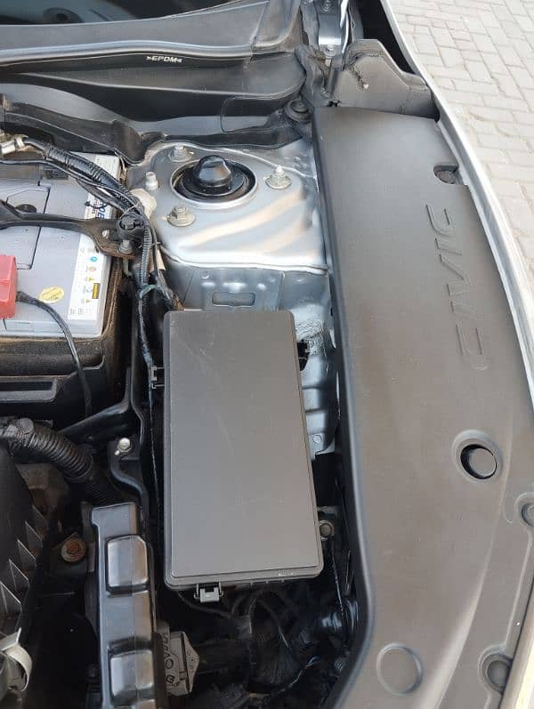 Honda Civic Oriel 2018 12