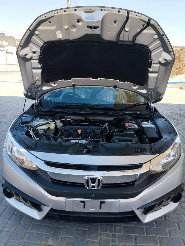 Honda Civic Oriel 2018 14