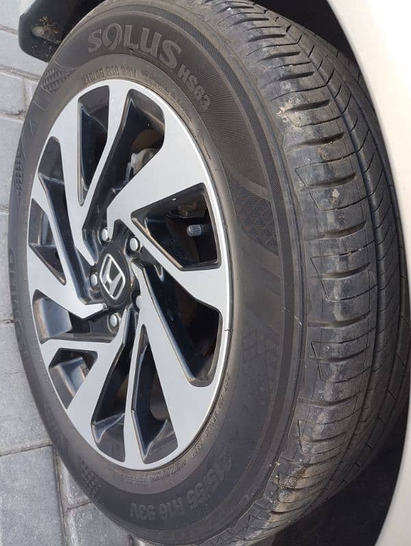 Honda Civic Oriel 2018 15