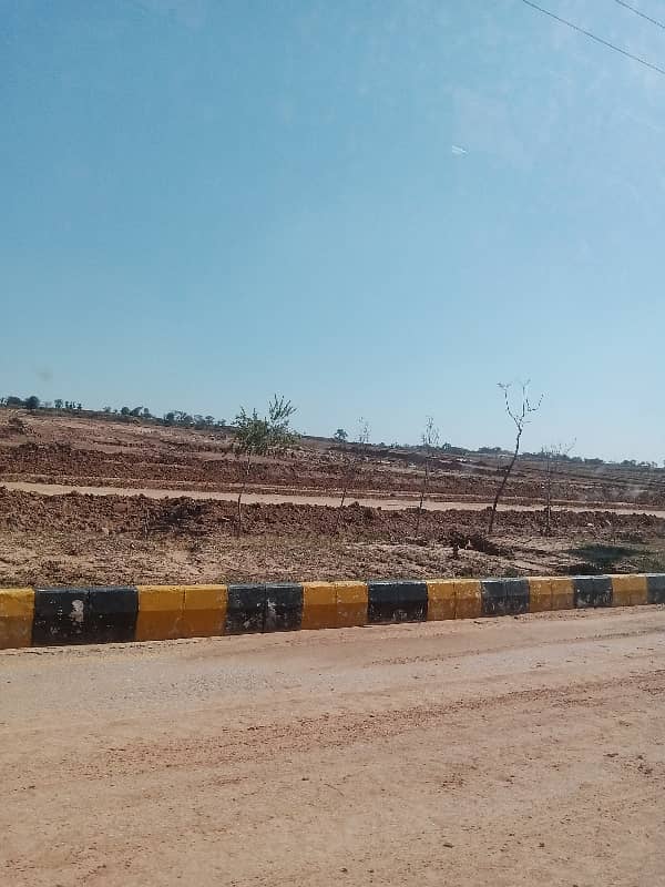 Plot For Sale In DHA Valley 1