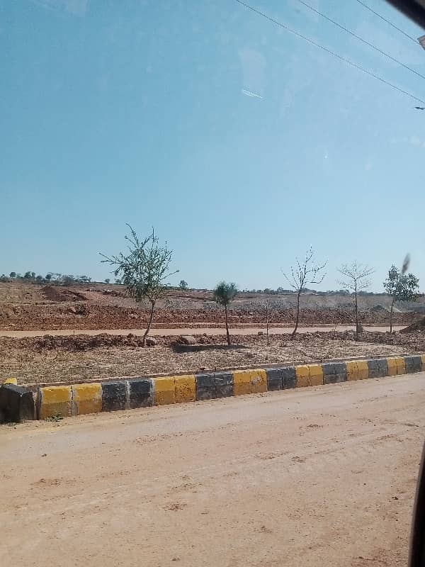 Plot For Sale In DHA Valley 4