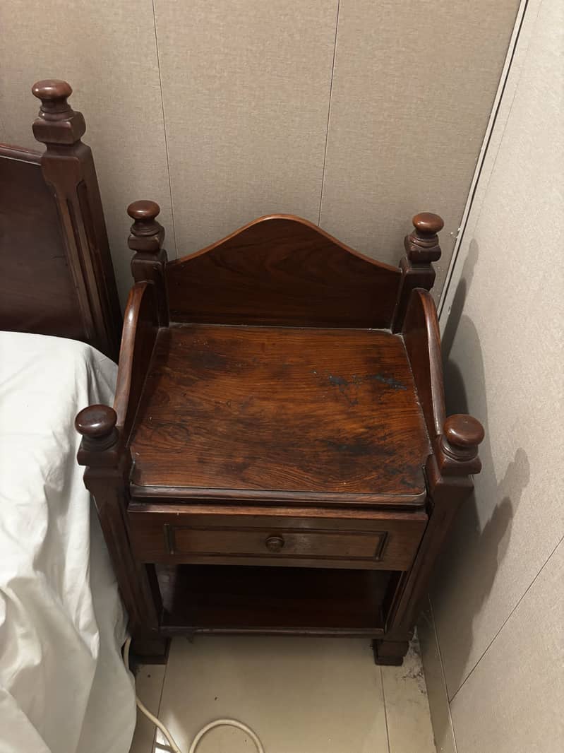 PURE WOOD BED SET 4