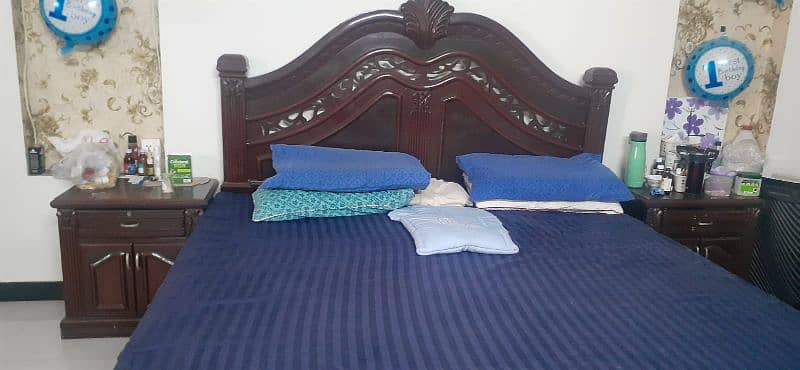 DABULL BED SET 0