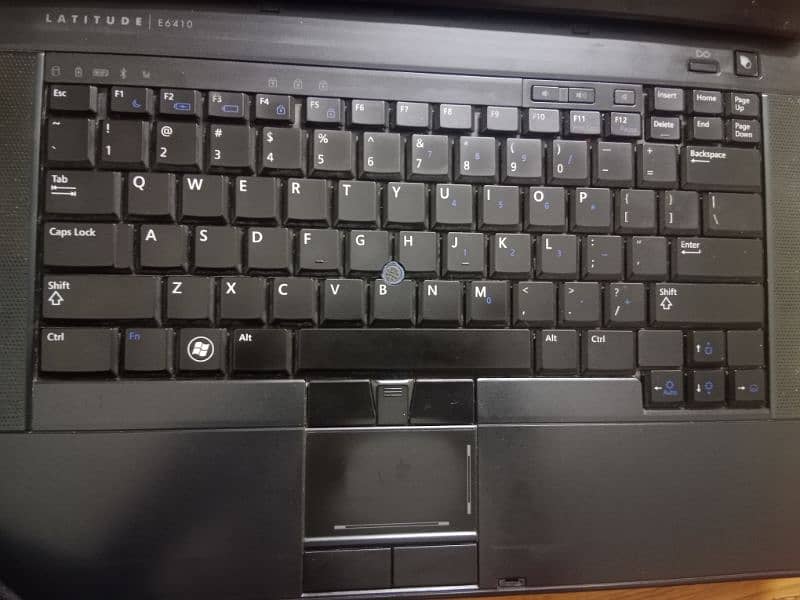 Dell latitude E6410 Good Condition 300 GB HDD 5
