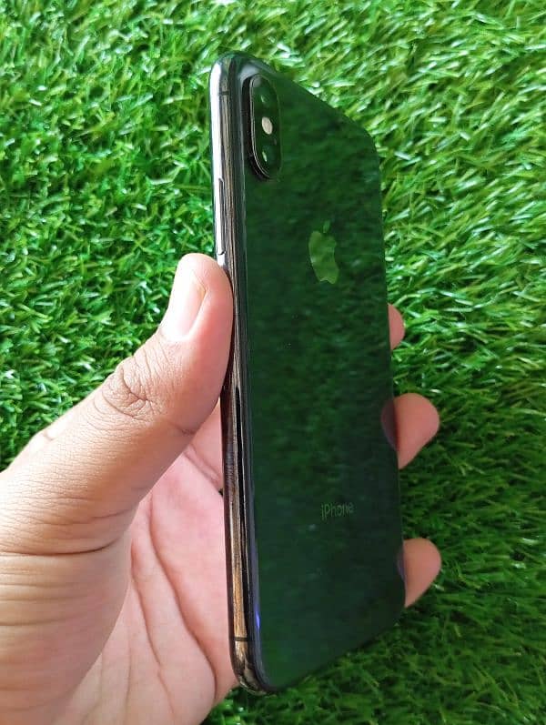 iPhone XS 0
