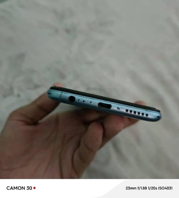 Infinix hot 10 for sell 3