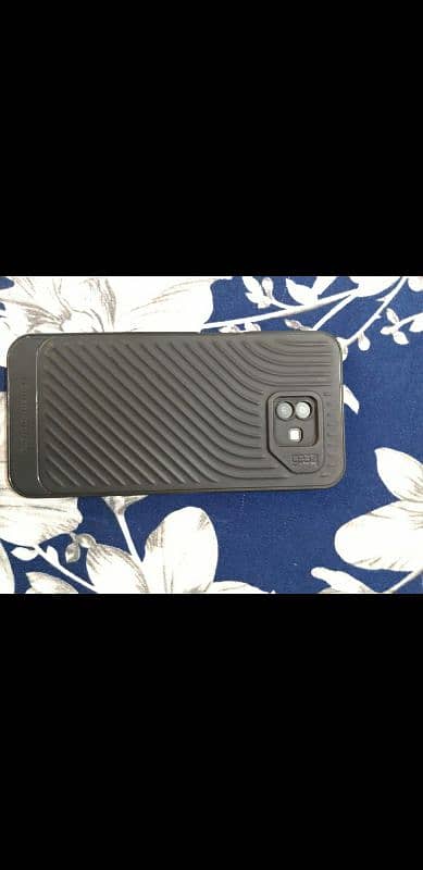 Samsung j6 plus 4/64 with charger 7