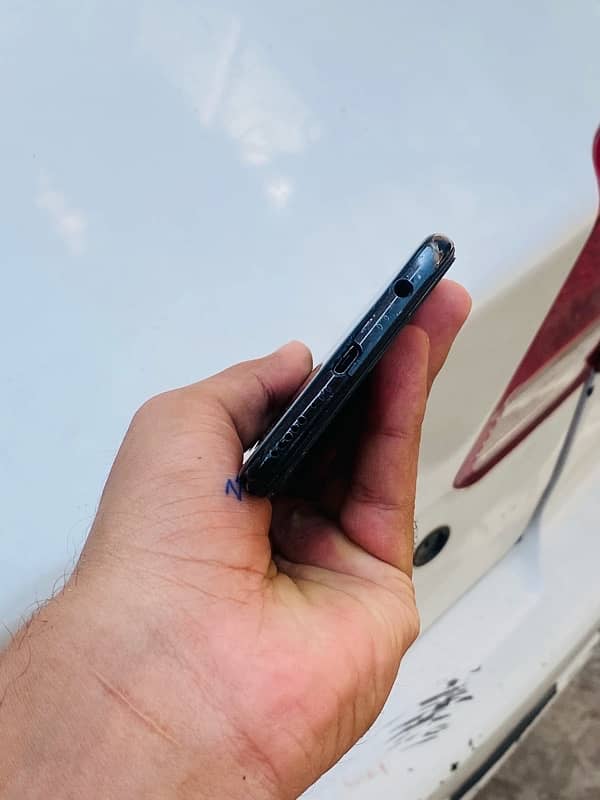 y7 prime 2018 3