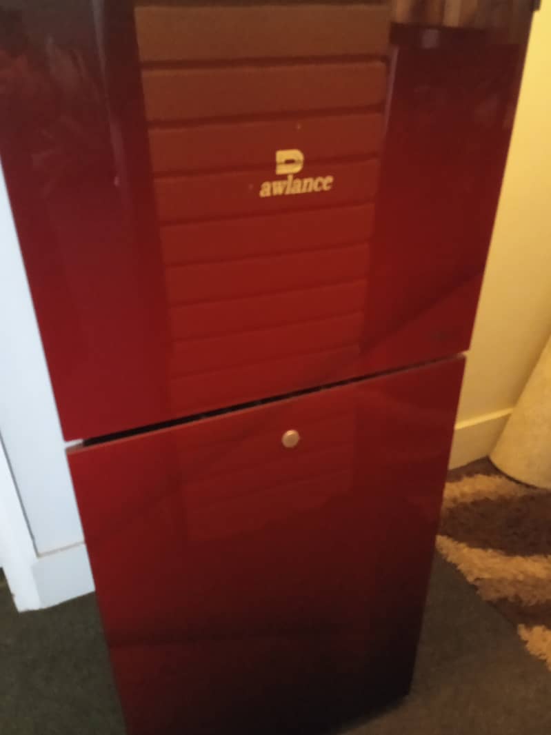 dawlance model 9140 red glass door avante 2