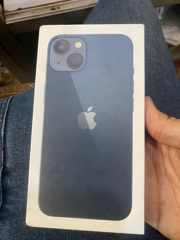 iPhone 13 0