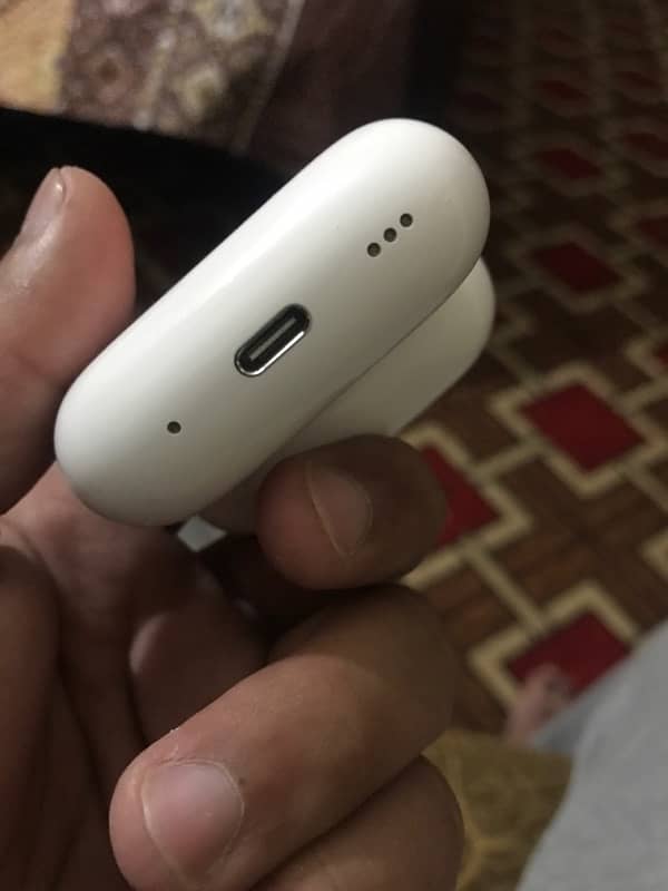 i phon airbuds 03060052034 call hera and also Wtp’s 2